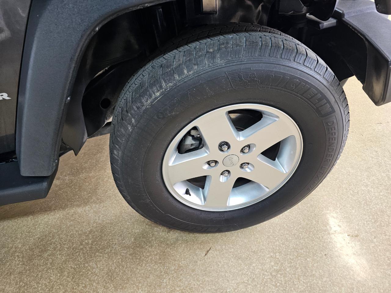 Jeep Wrangler 4WD 2dr Sport 2016