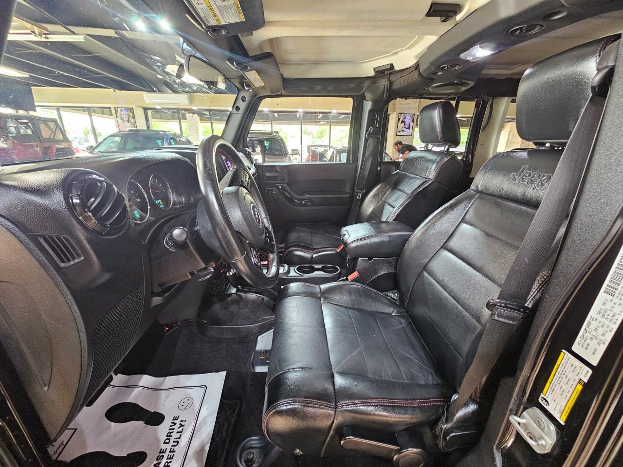 Jeep Wrangler Unlimited 4WD 4dr Altitude 2012