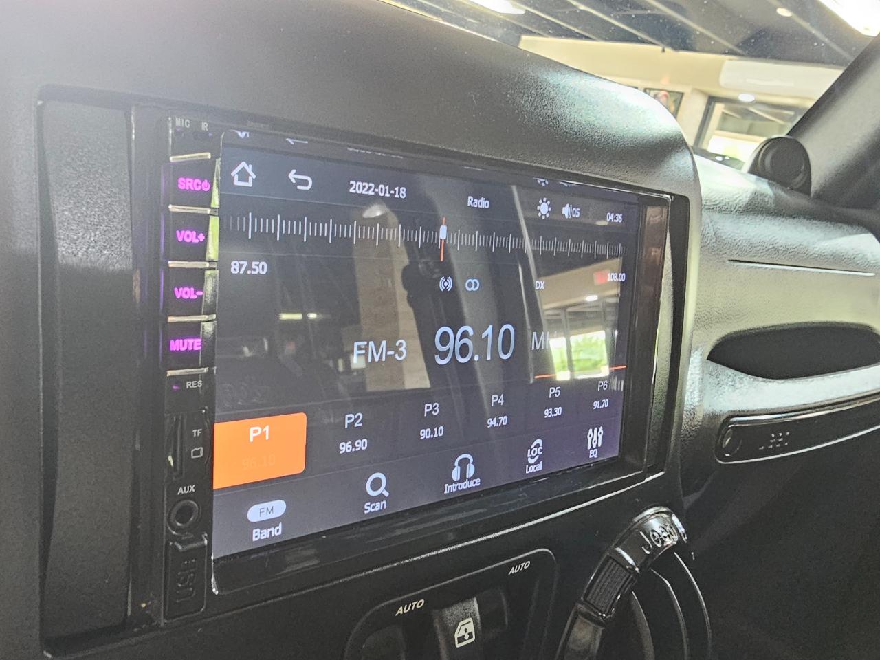 Jeep Wrangler Unlimited 4WD 4dr Altitude 2012