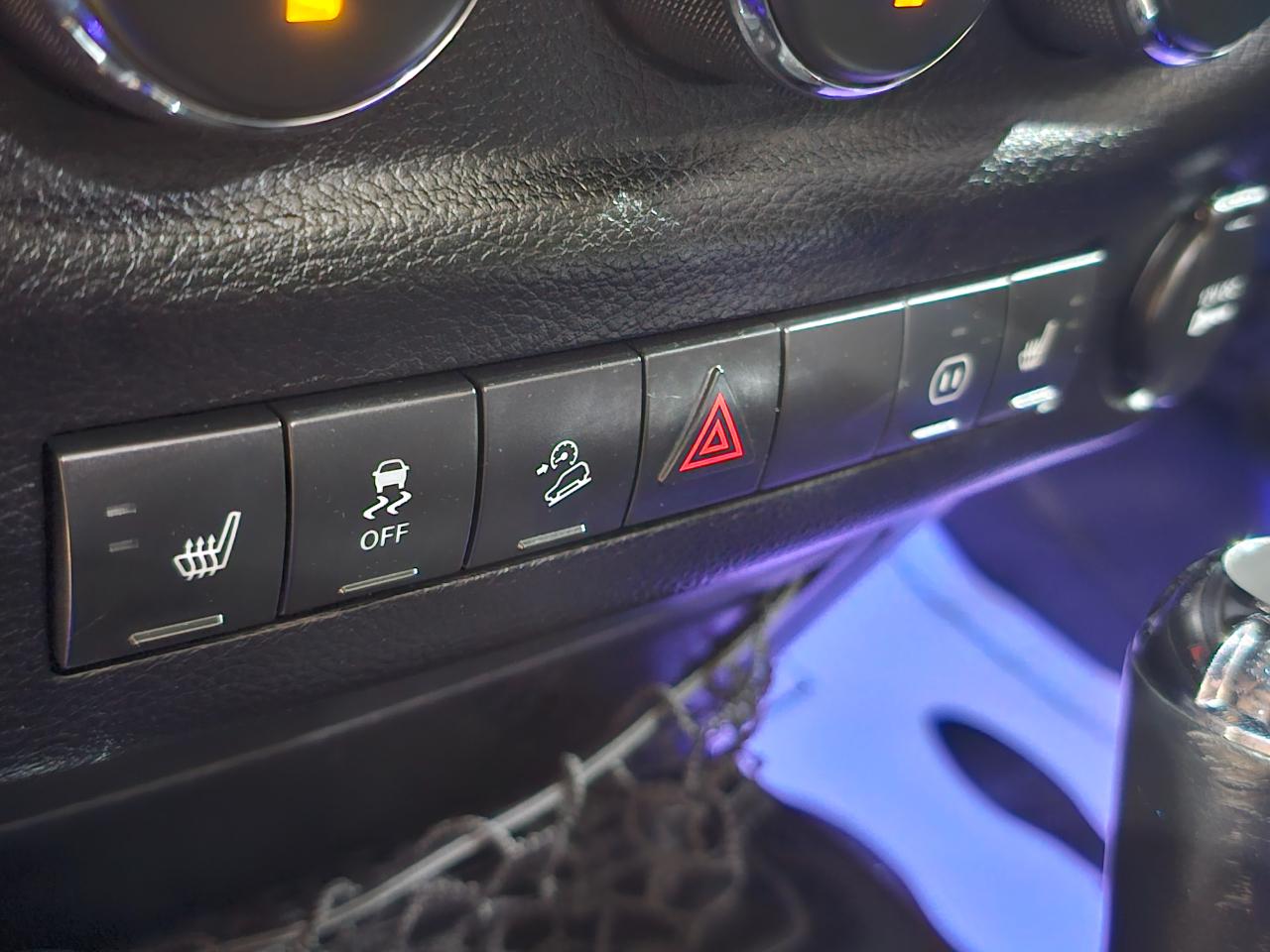 Jeep Wrangler Unlimited 4WD 4dr Altitude 2012