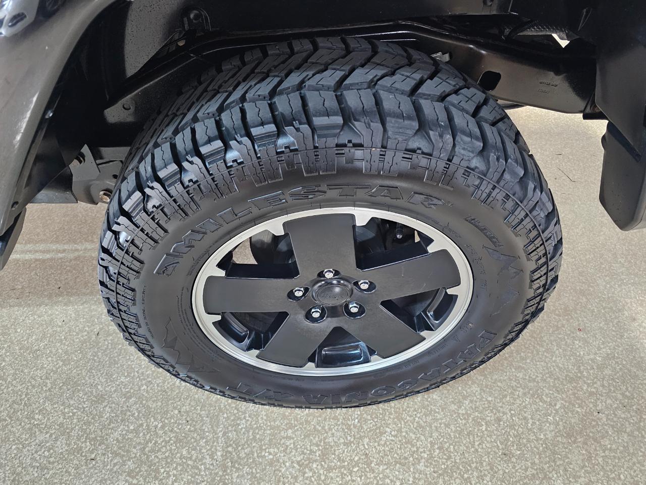 Jeep Wrangler Unlimited 4WD 4dr Altitude 2012