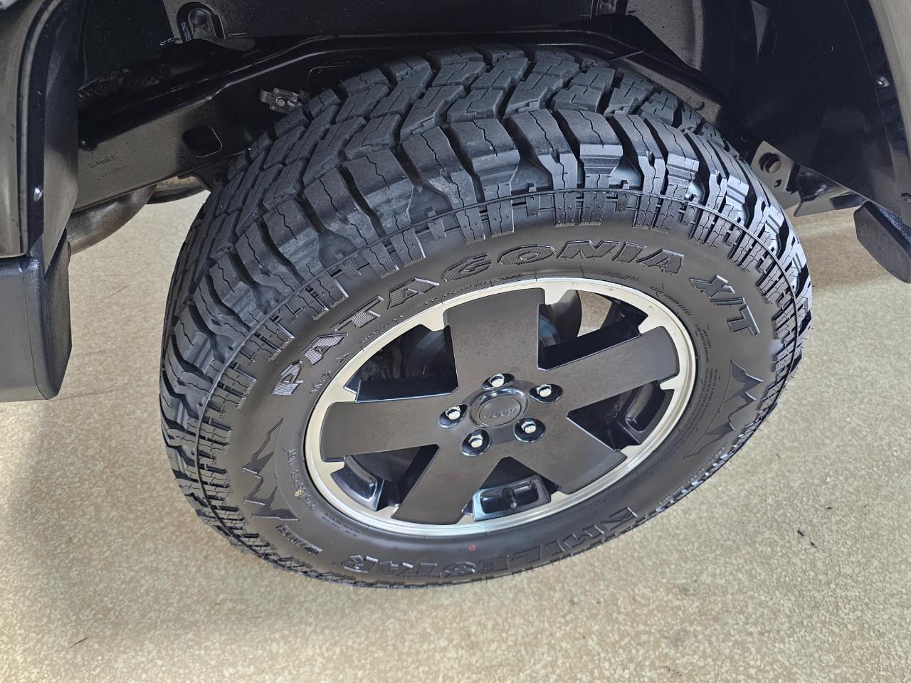 Jeep Wrangler Unlimited 4WD 4dr Altitude 2012