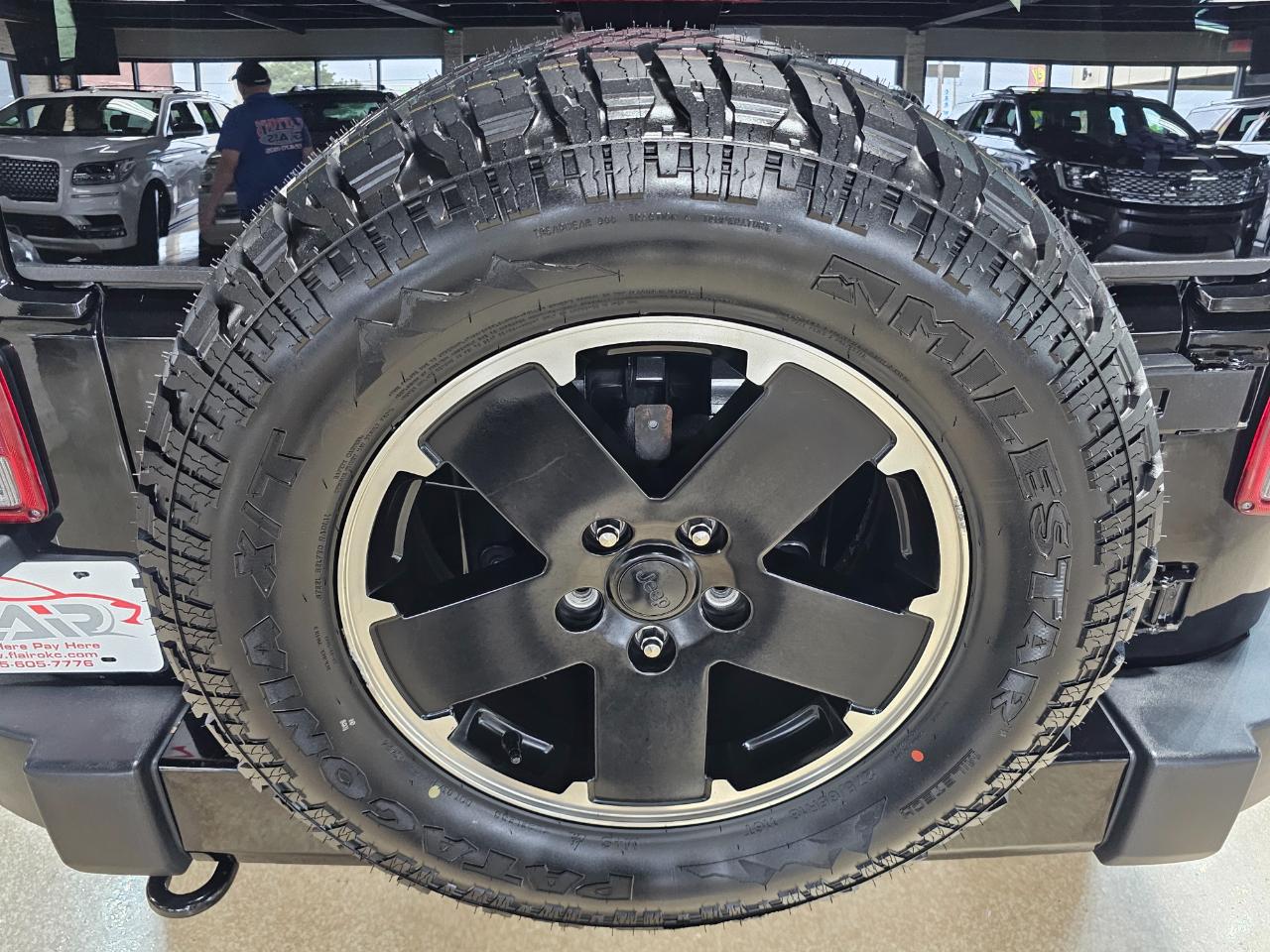 Jeep Wrangler Unlimited 4WD 4dr Altitude 2012