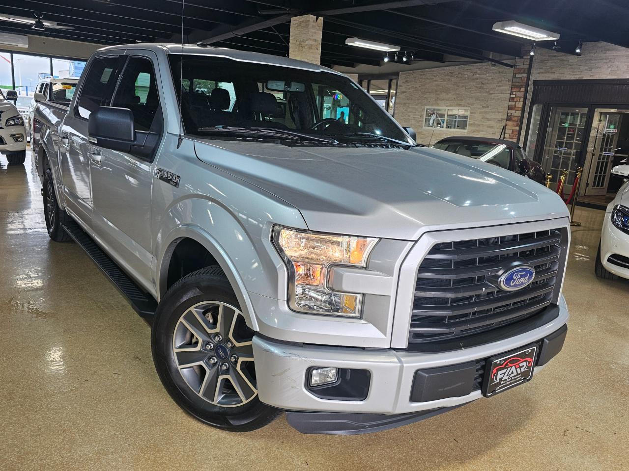 Ford F-150 2WD SuperCrew 157" XL 2016