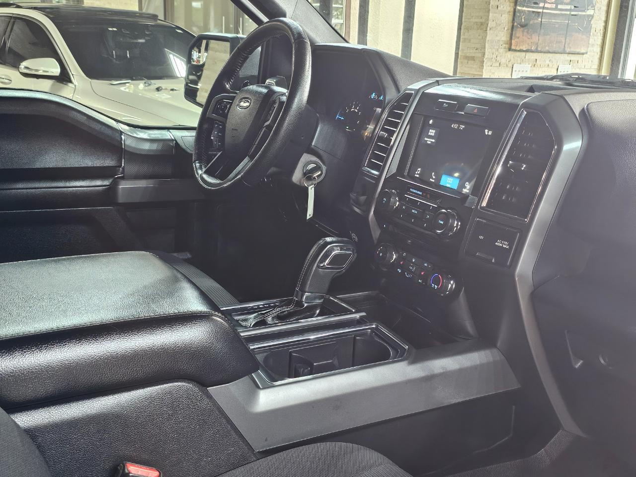 Ford F-150 2WD SuperCrew 157" XL 2016