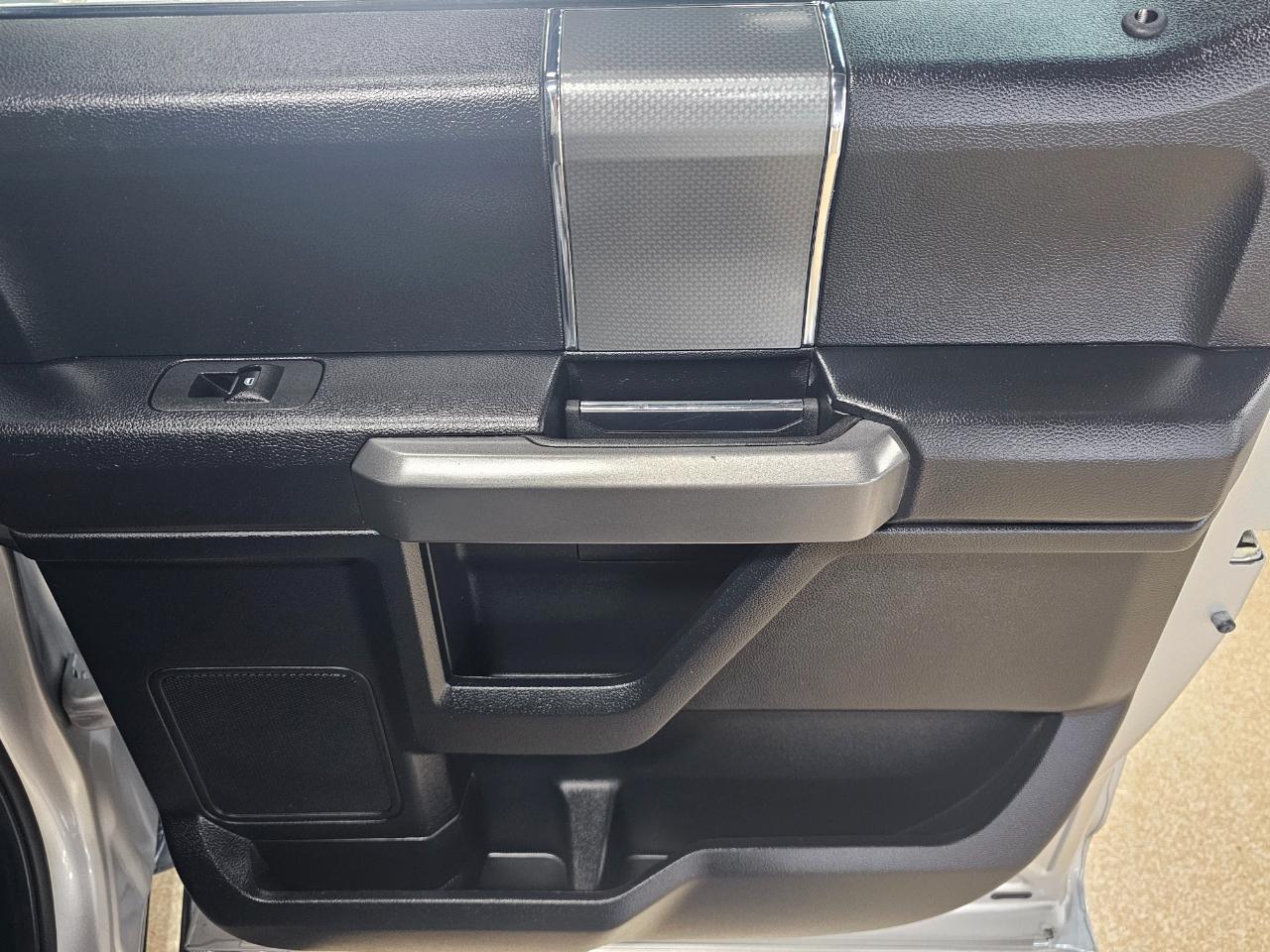 Ford F-150 2WD SuperCrew 157" XL 2016