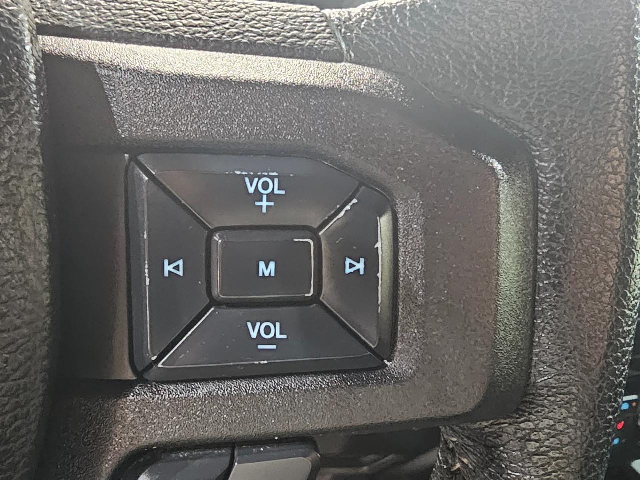 Ford F-150 2WD SuperCrew 157" XL 2016