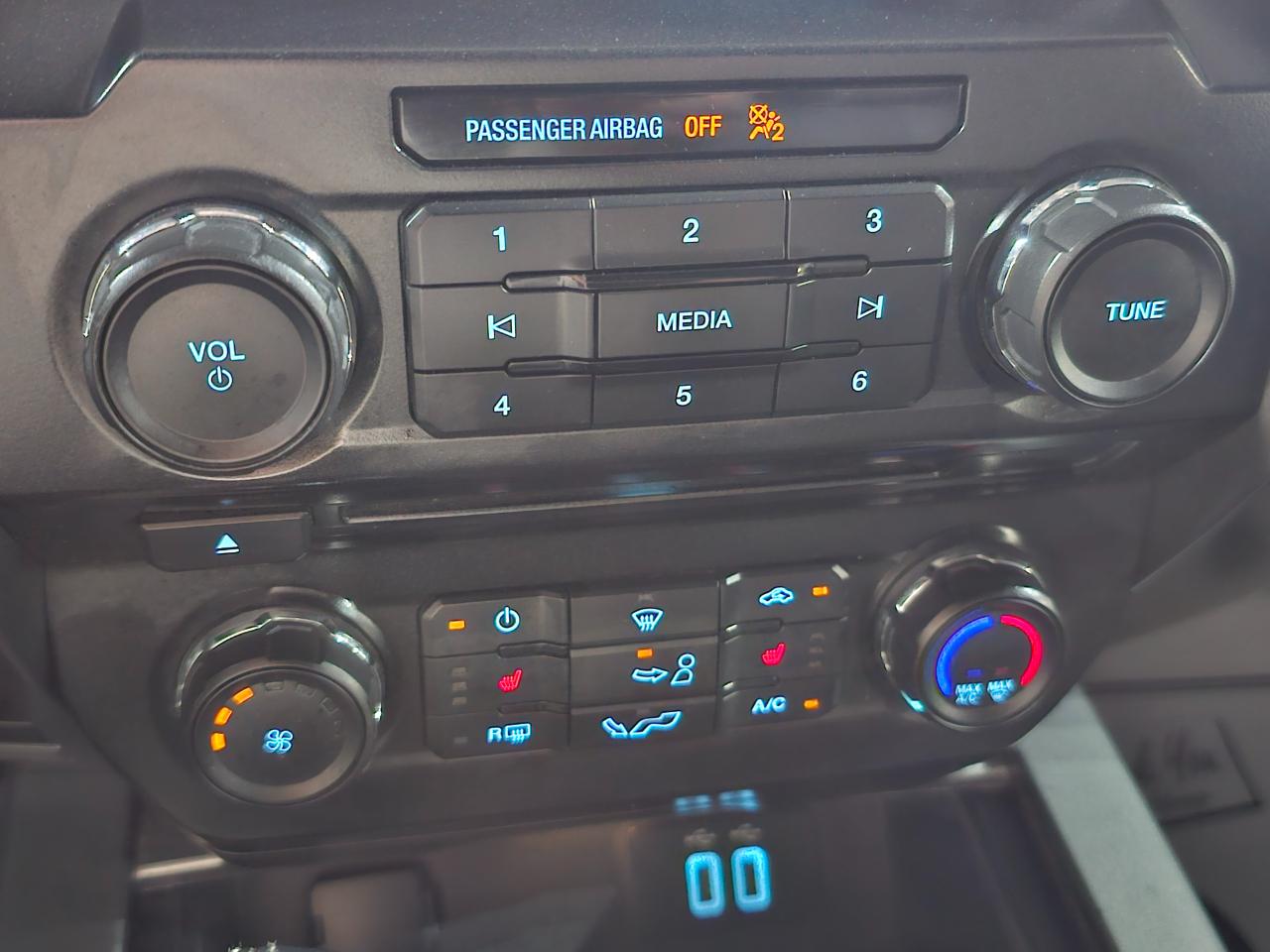 Ford F-150 2WD SuperCrew 157" XL 2016