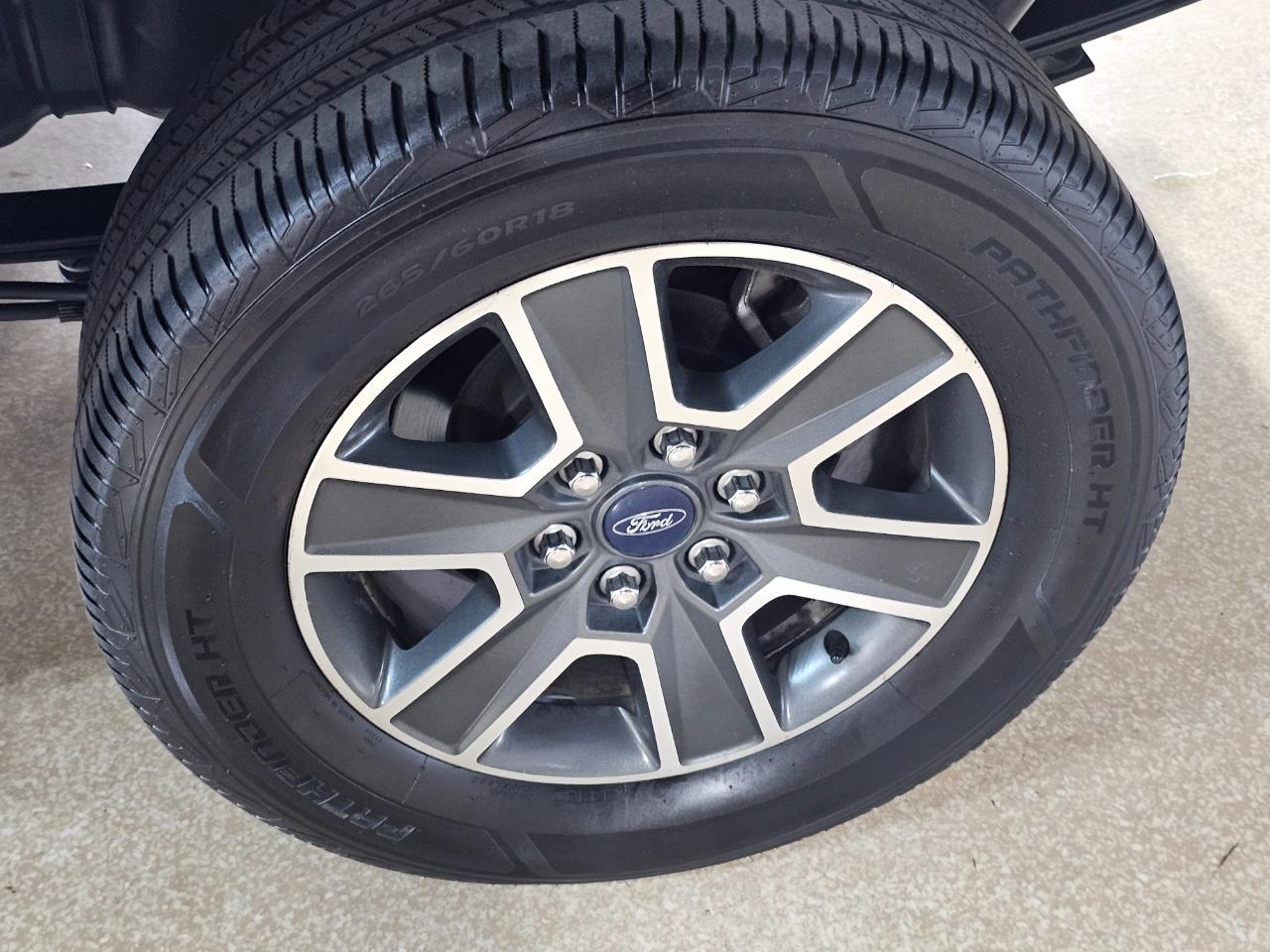 Ford F-150 2WD SuperCrew 157" XL 2016