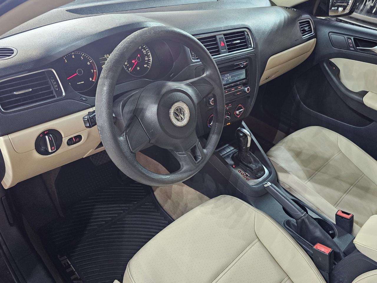 Volkswagen Jetta Sedan 4dr Auto SE 2012