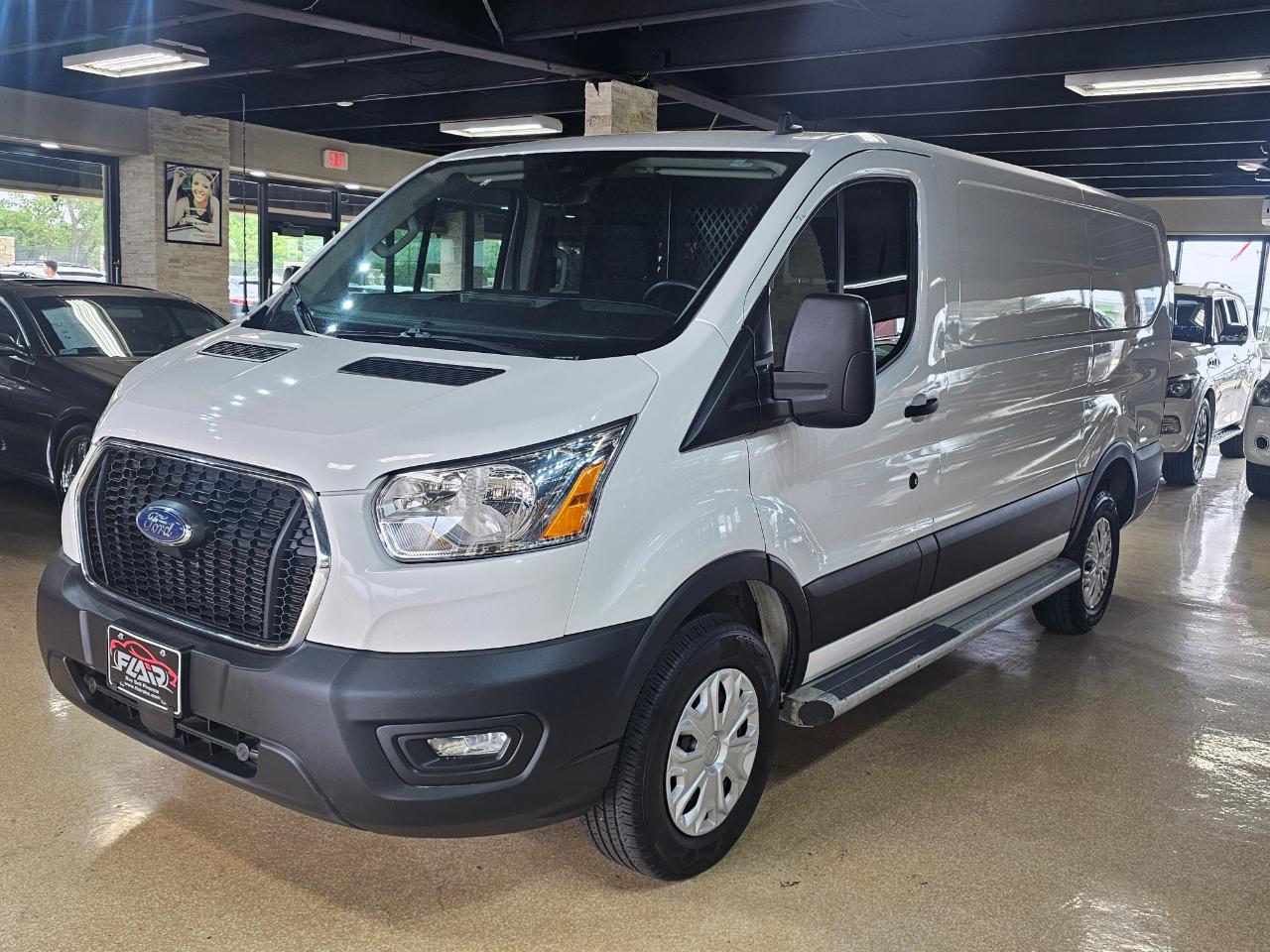 Ford Transit Cargo Van T-250 130" Low Rf 9070 GVWR RWD 2022