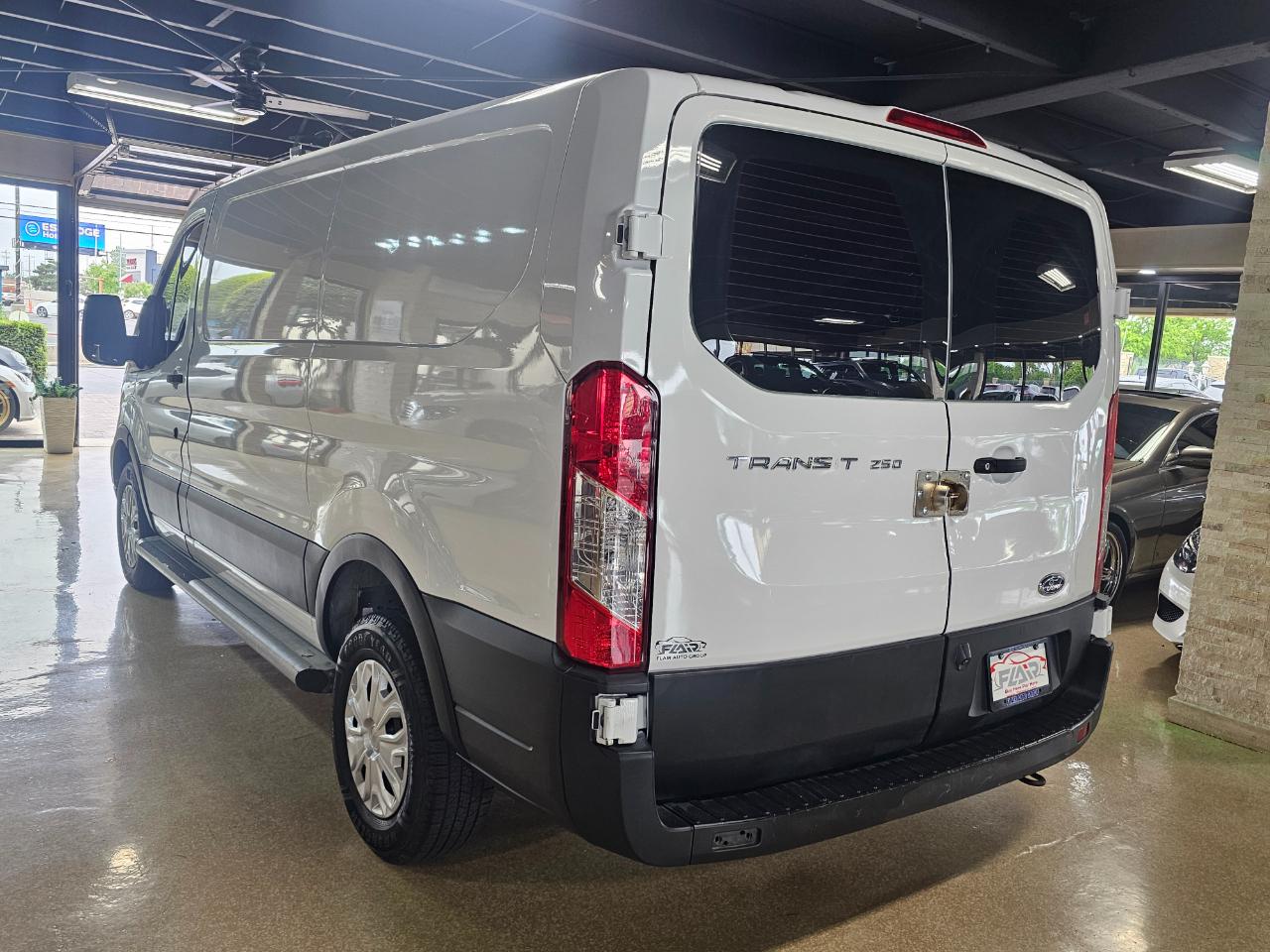 Ford Transit Cargo Van T-250 130" Low Rf 9070 GVWR RWD 2022