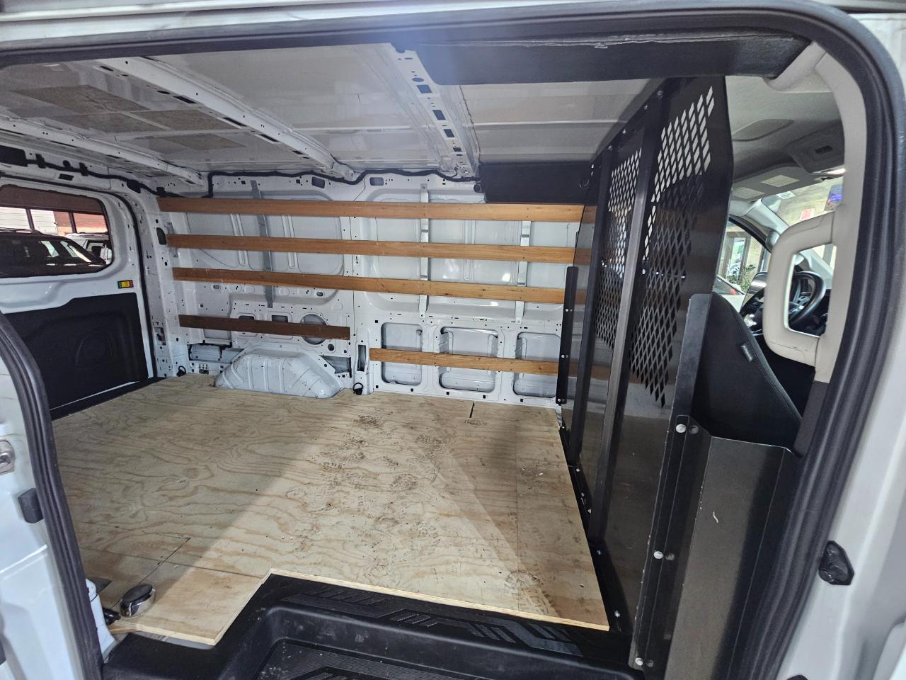 Ford Transit Cargo Van T-250 130" Low Rf 9070 GVWR RWD 2022