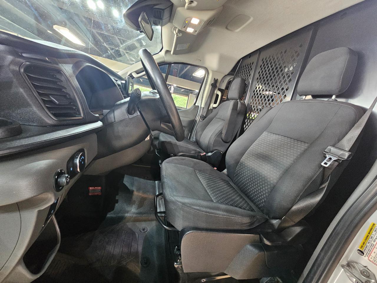 Ford Transit Cargo Van T-250 130" Low Rf 9070 GVWR RWD 2022