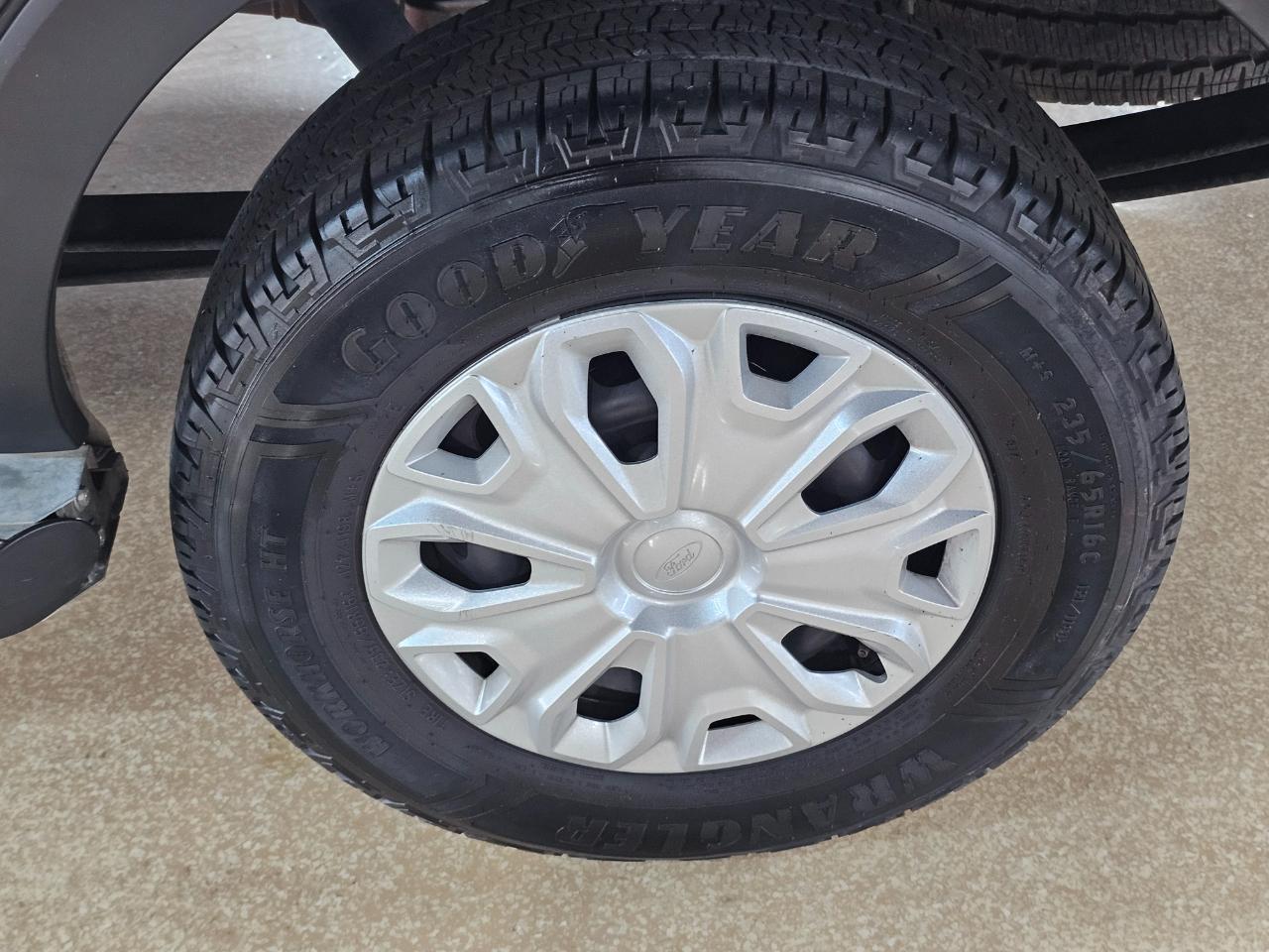 Ford Transit Cargo Van T-250 130" Low Rf 9070 GVWR RWD 2022