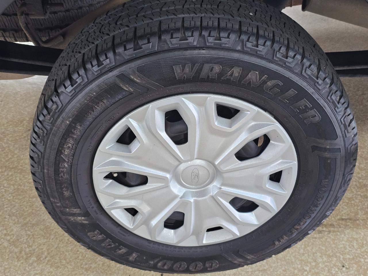 Ford Transit Cargo Van T-250 130" Low Rf 9070 GVWR RWD 2022