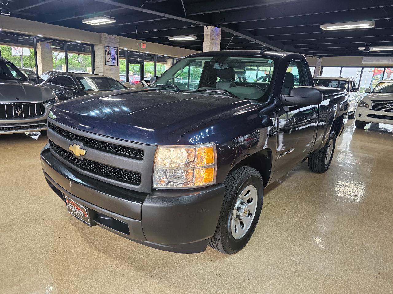 Chevrolet Silverado 1500 2WD Reg Cab 119.0" Work Truck 2008