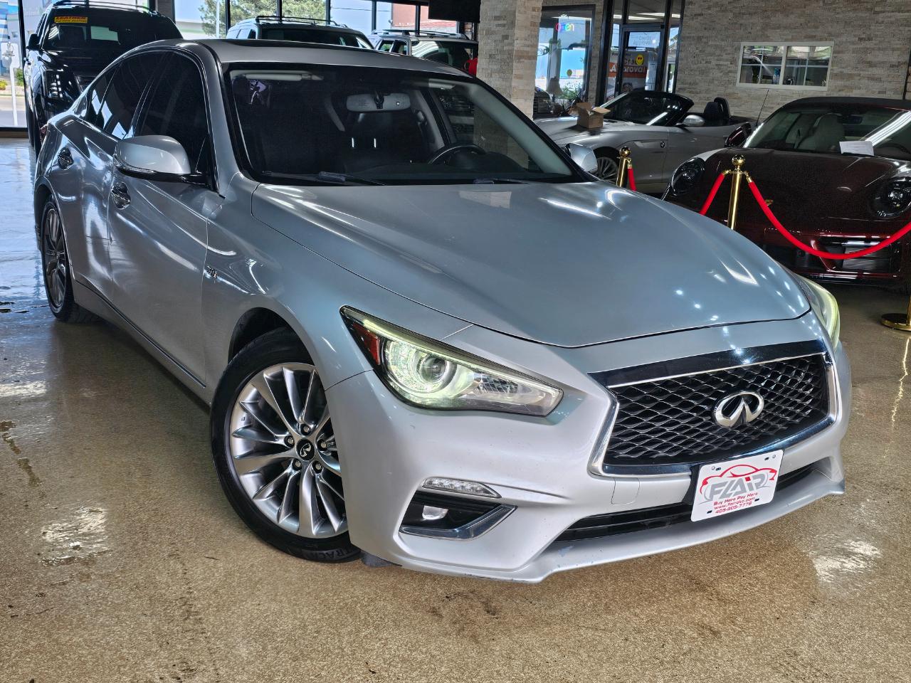 Infiniti Q50 3.0t LUXE RWD 2018