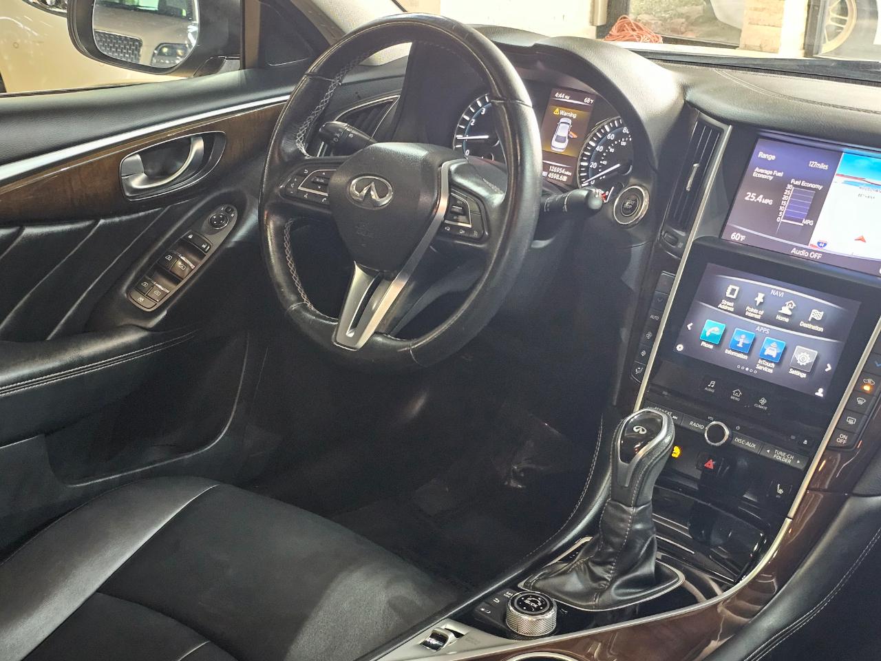 Infiniti Q50 3.0t LUXE RWD 2018
