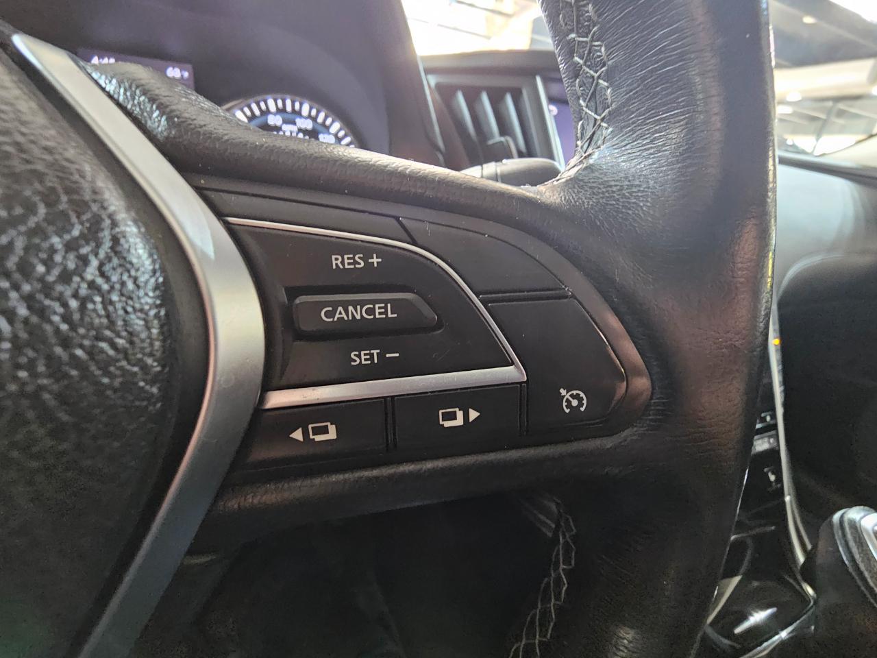 Infiniti Q50 3.0t LUXE RWD 2018