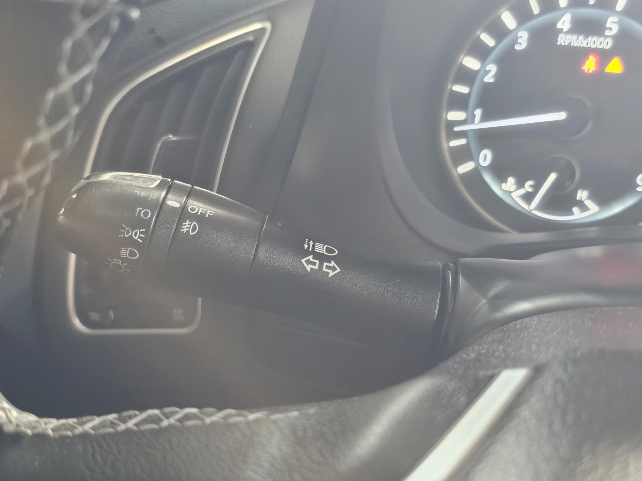 Infiniti Q50 3.0t LUXE RWD 2018