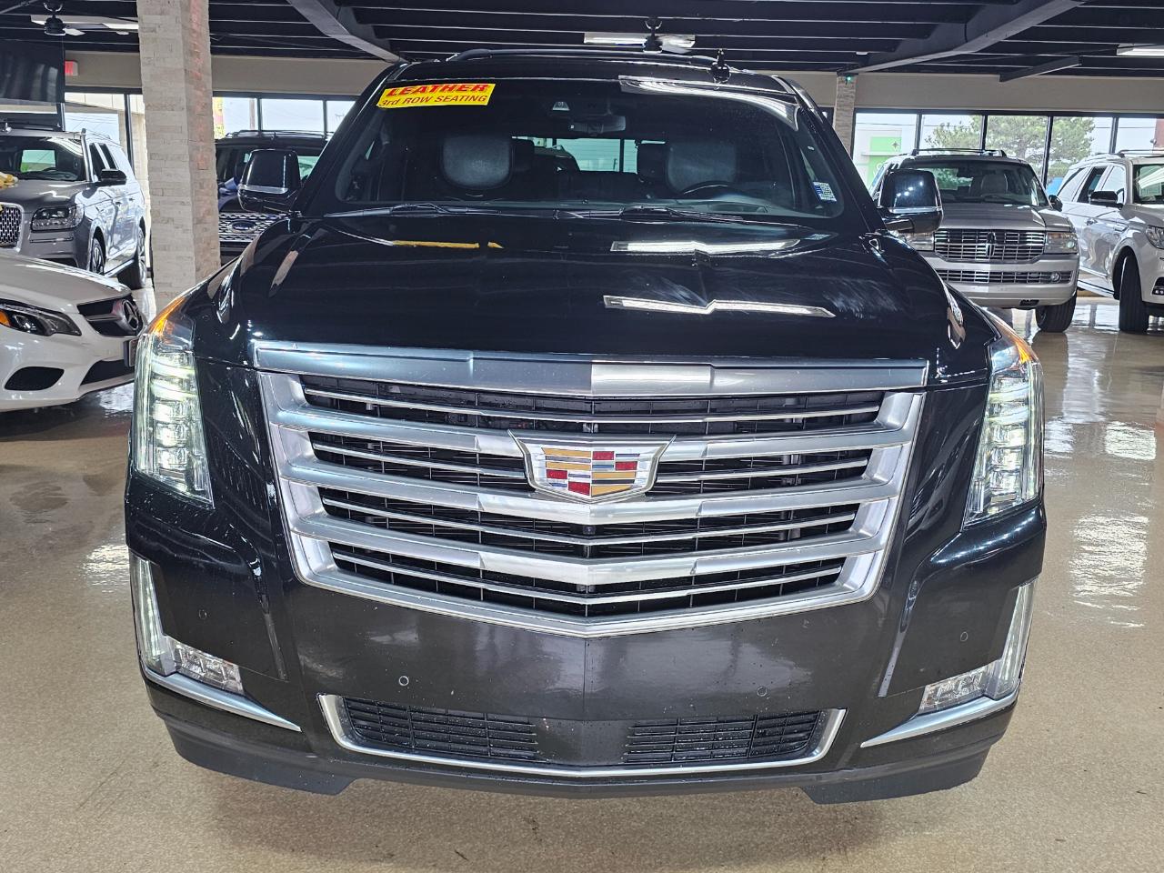 Cadillac Escalade 4WD 4dr Platinum 2017