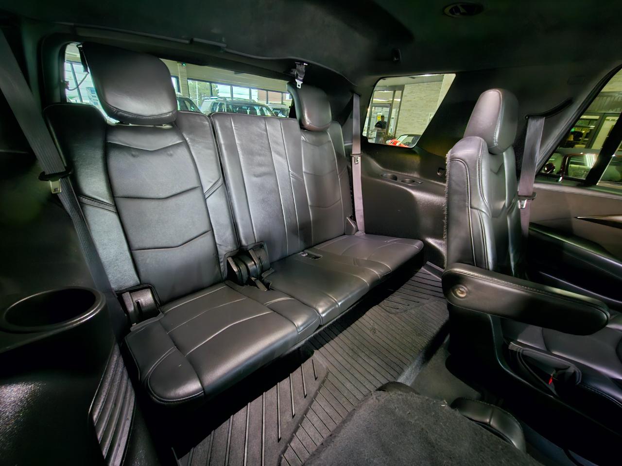 Cadillac Escalade 4WD 4dr Platinum 2017