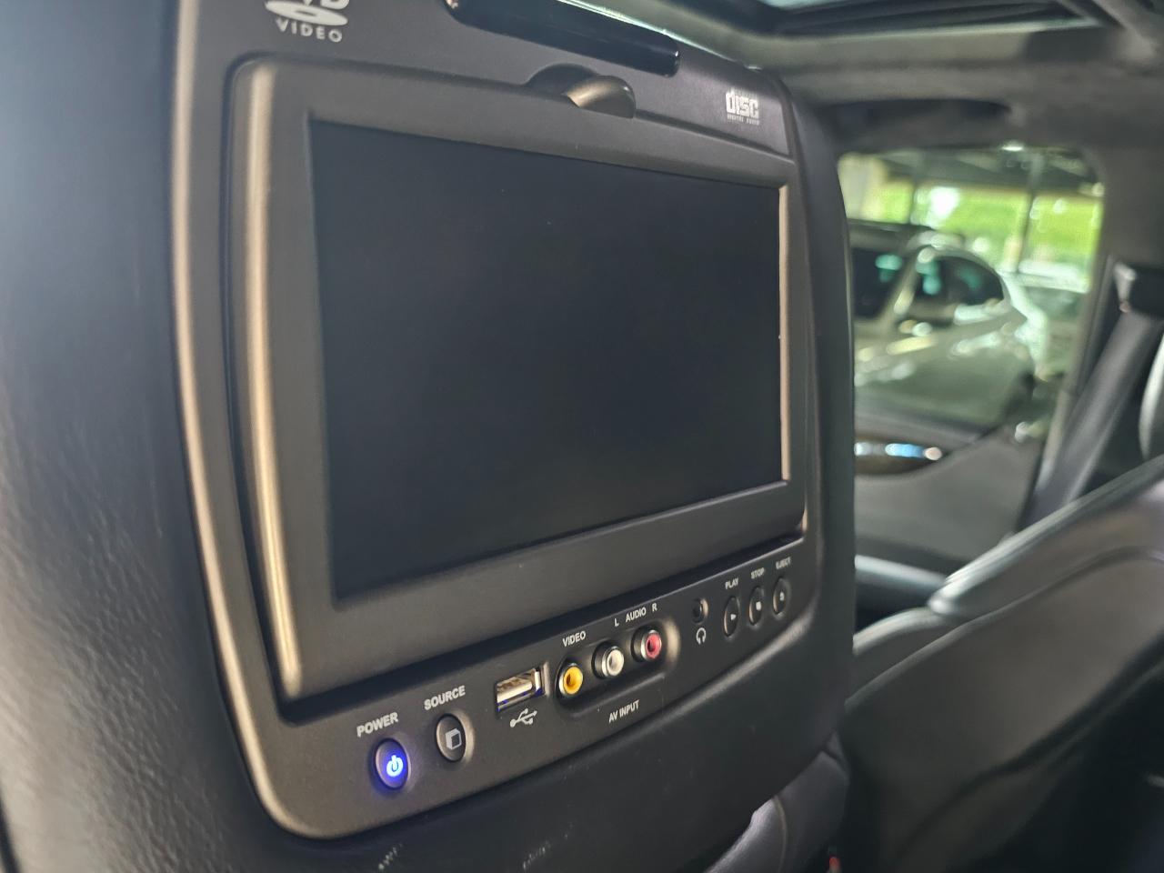 Cadillac Escalade 4WD 4dr Platinum 2017