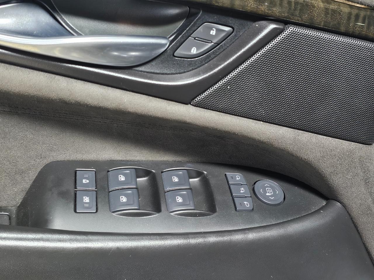 Cadillac Escalade 4WD 4dr Platinum 2017