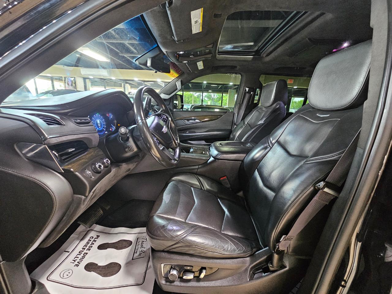 Cadillac Escalade 4WD 4dr Platinum 2017