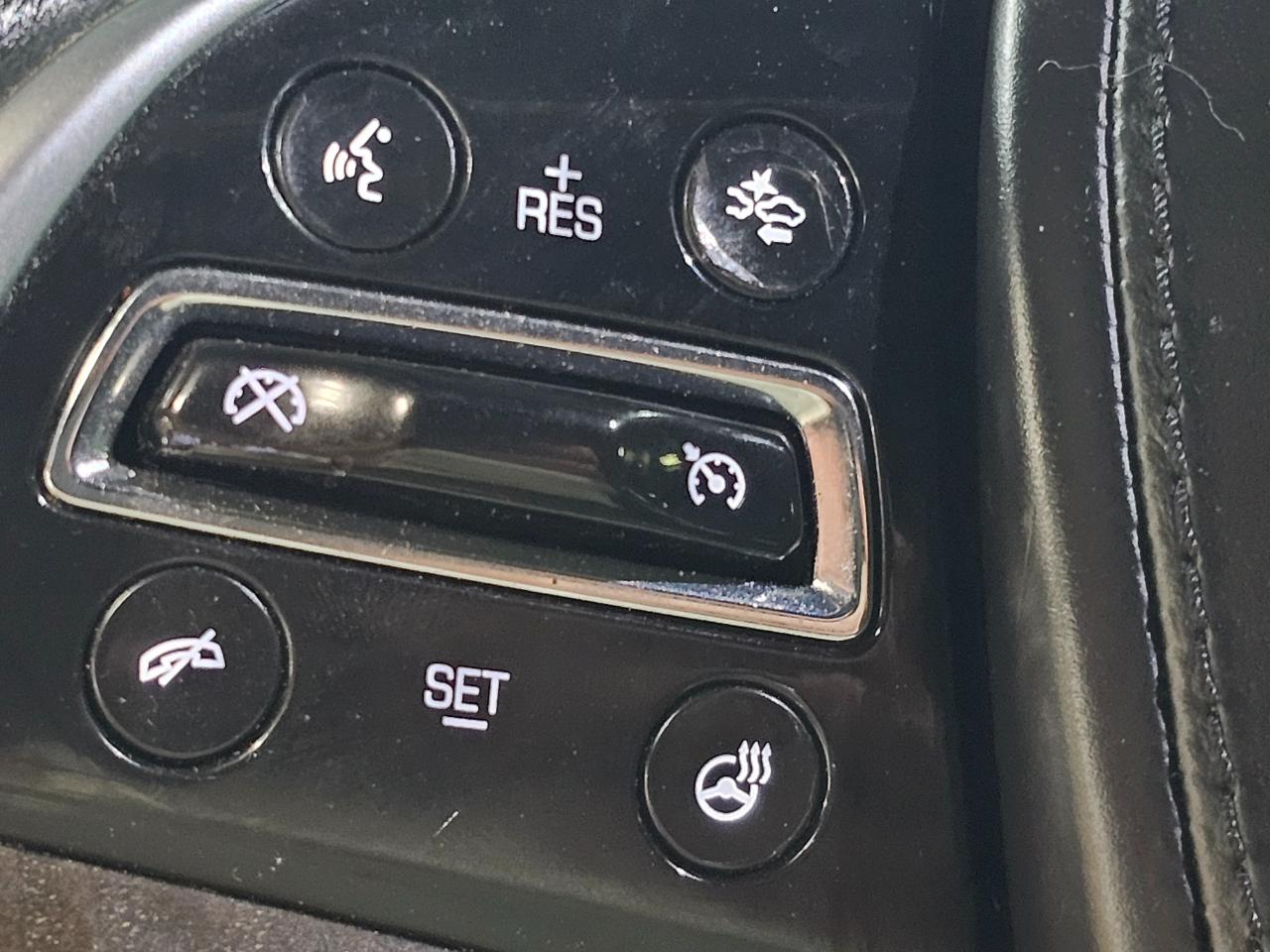 Cadillac Escalade 4WD 4dr Platinum 2017