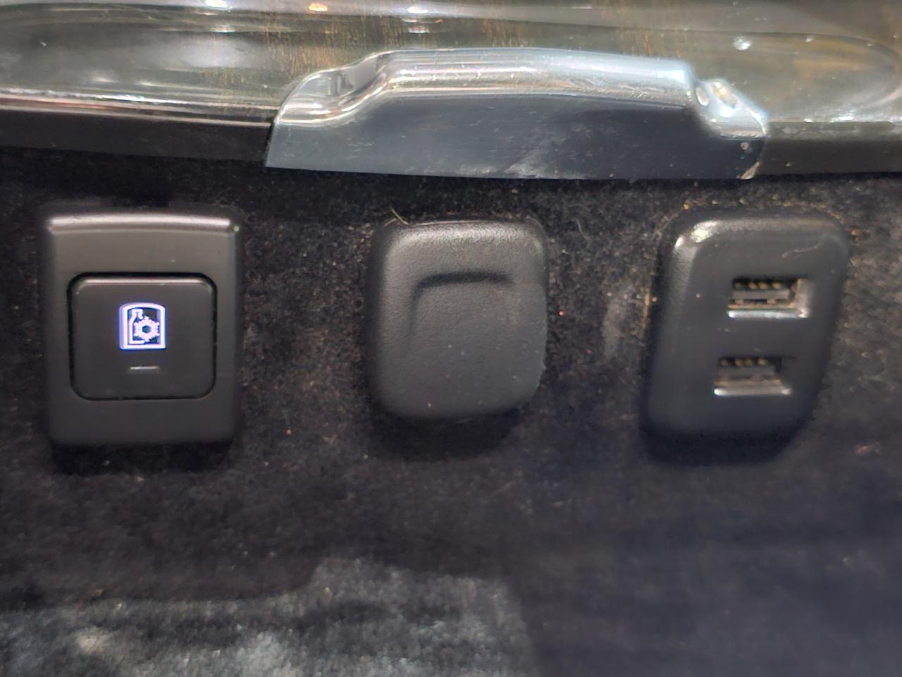 Cadillac Escalade 4WD 4dr Platinum 2017