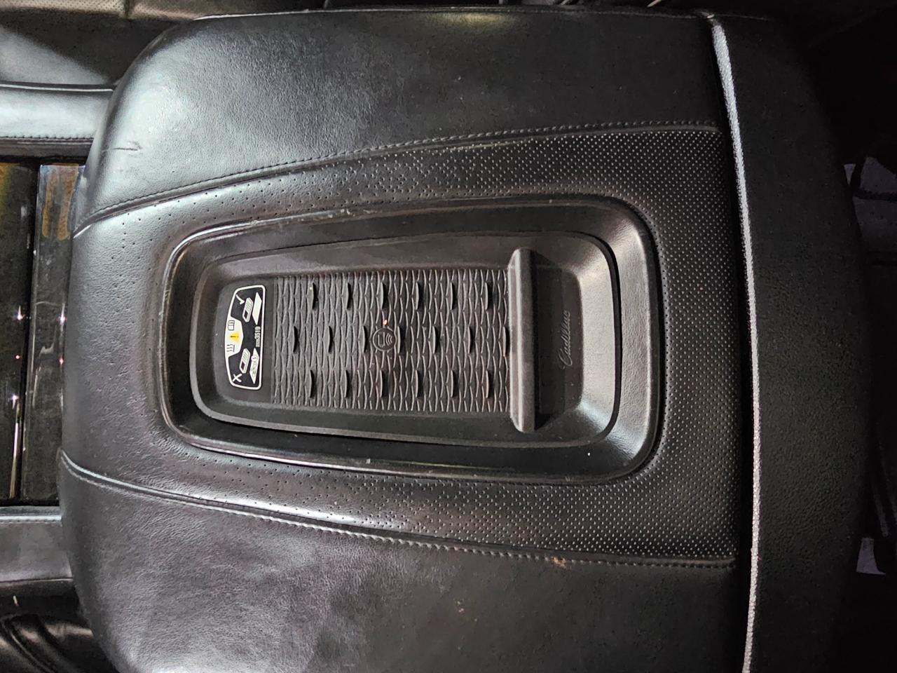 Cadillac Escalade 4WD 4dr Platinum 2017