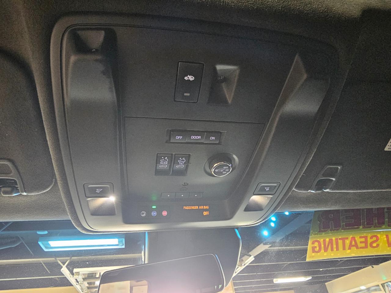 Cadillac Escalade 4WD 4dr Platinum 2017