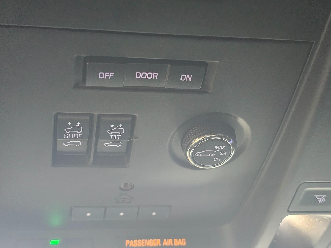 Cadillac Escalade 4WD 4dr Platinum 2017