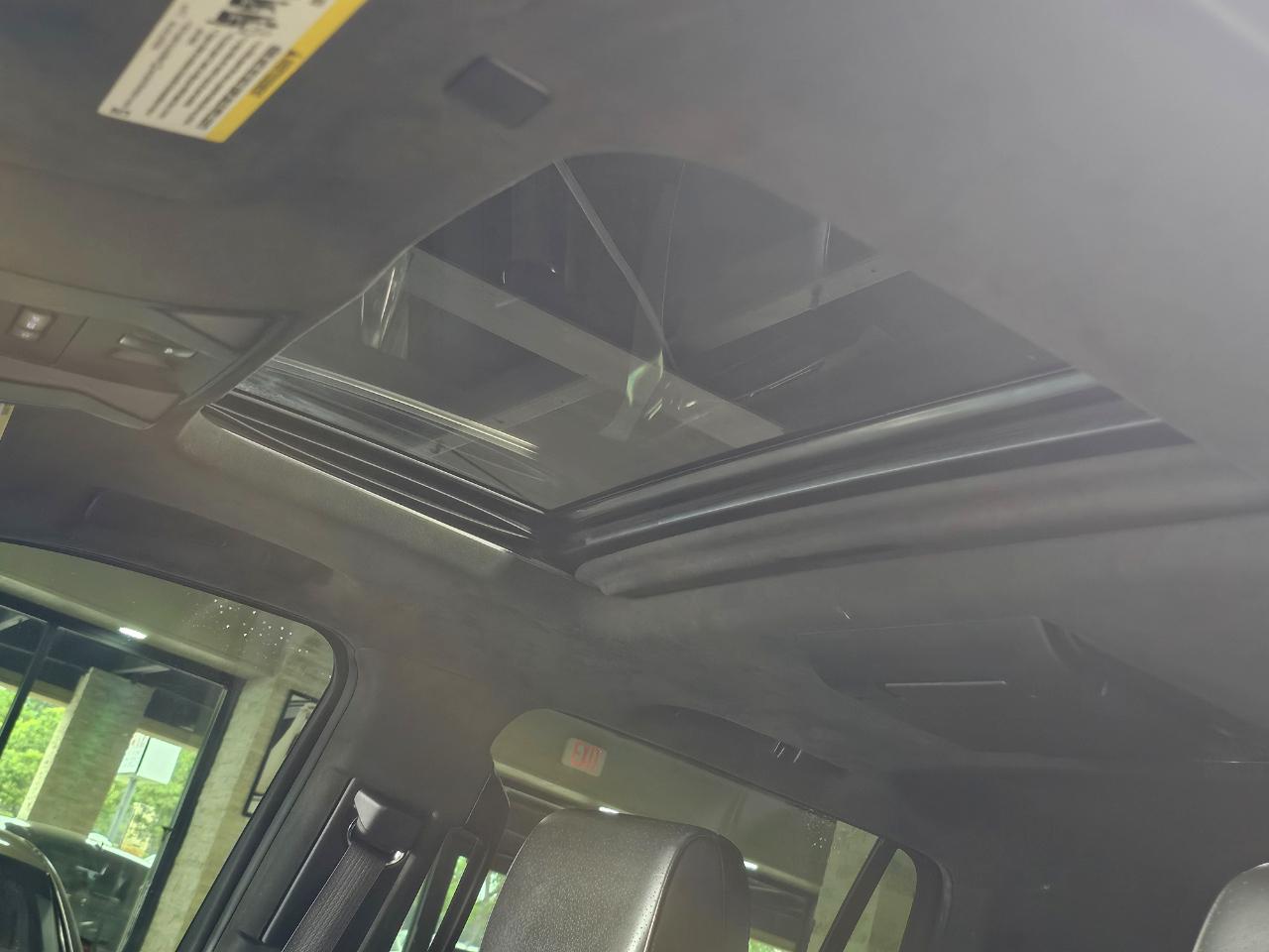 Cadillac Escalade 4WD 4dr Platinum 2017