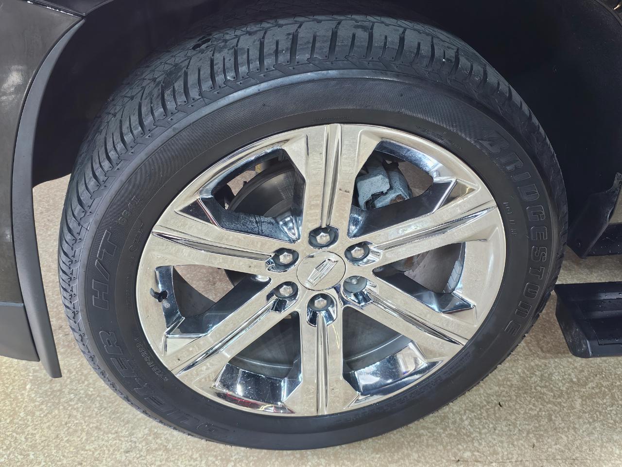 Cadillac Escalade 4WD 4dr Platinum 2017