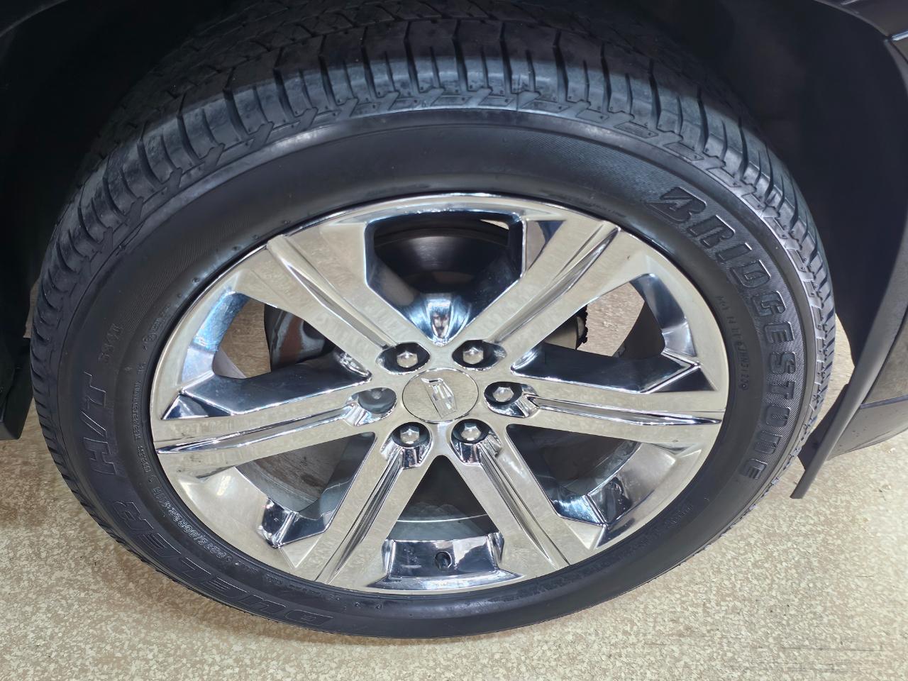 Cadillac Escalade 4WD 4dr Platinum 2017