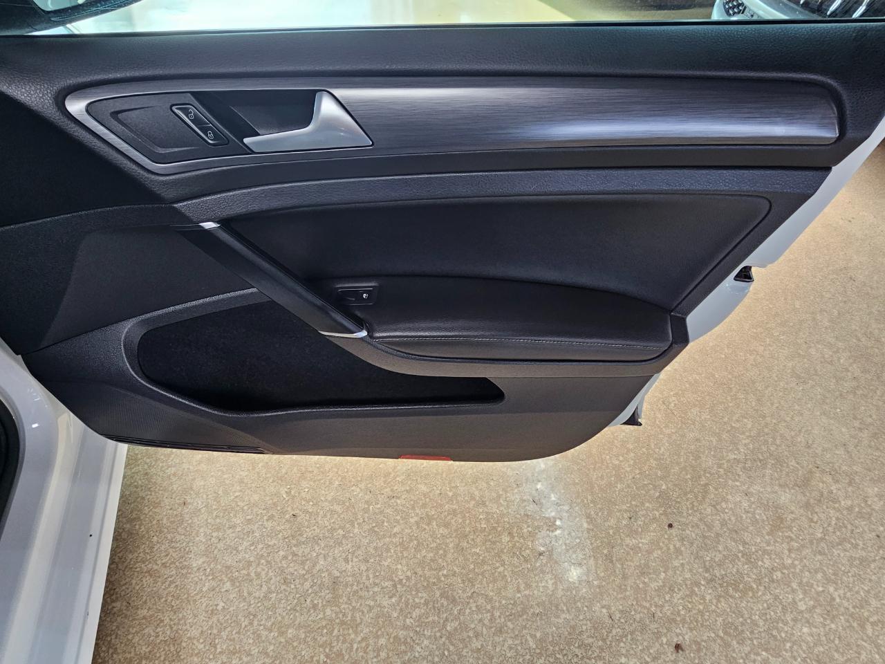 Volkswagen Golf 1.8T S Auto 2018