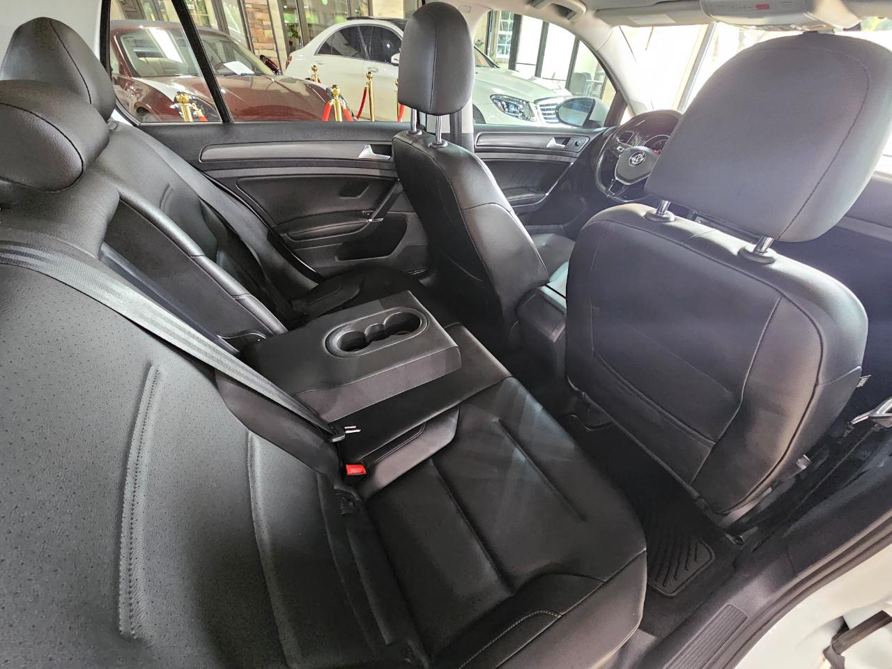 Volkswagen Golf 1.8T S Auto 2018