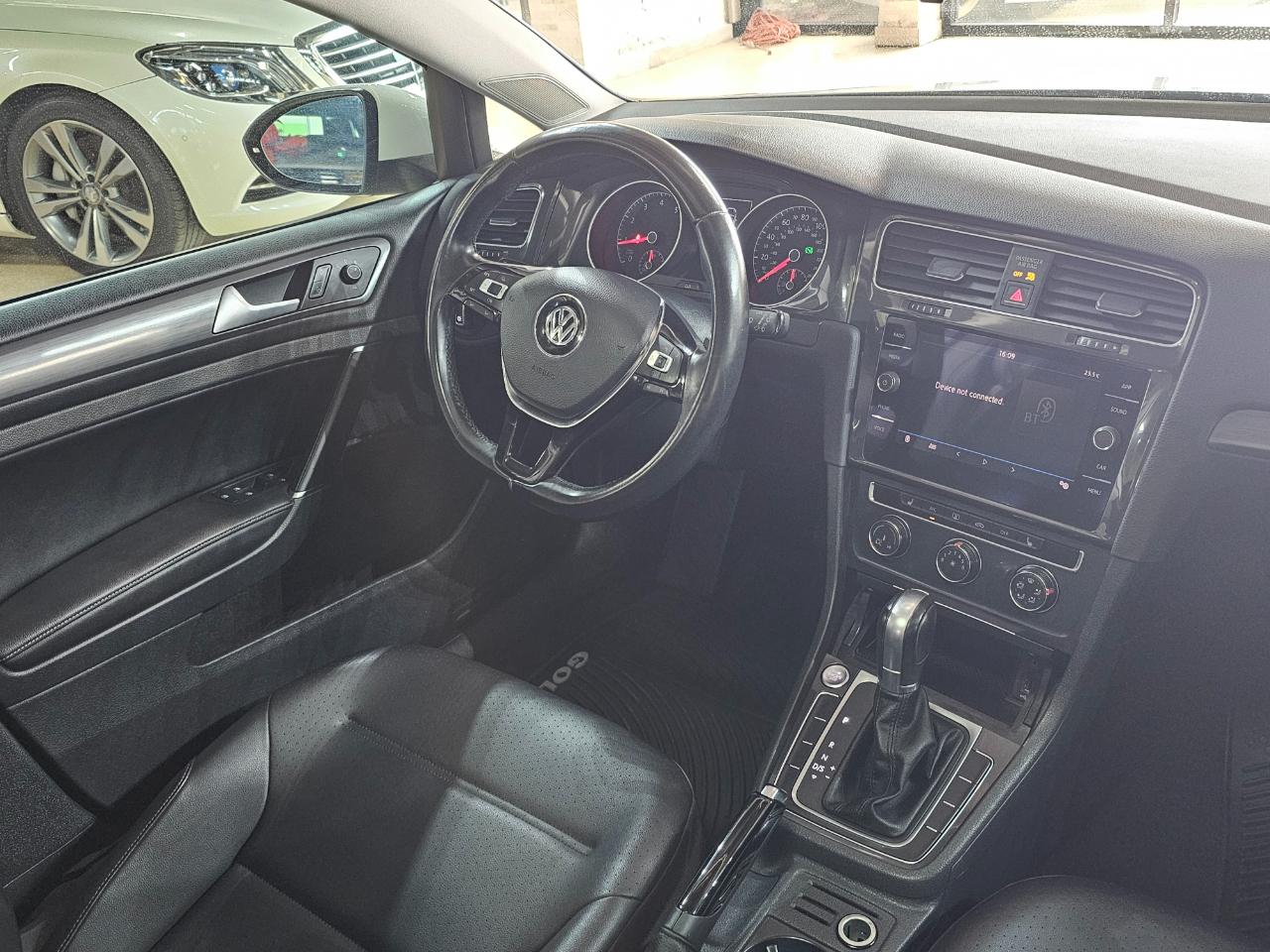 Volkswagen Golf 1.8T S Auto 2018