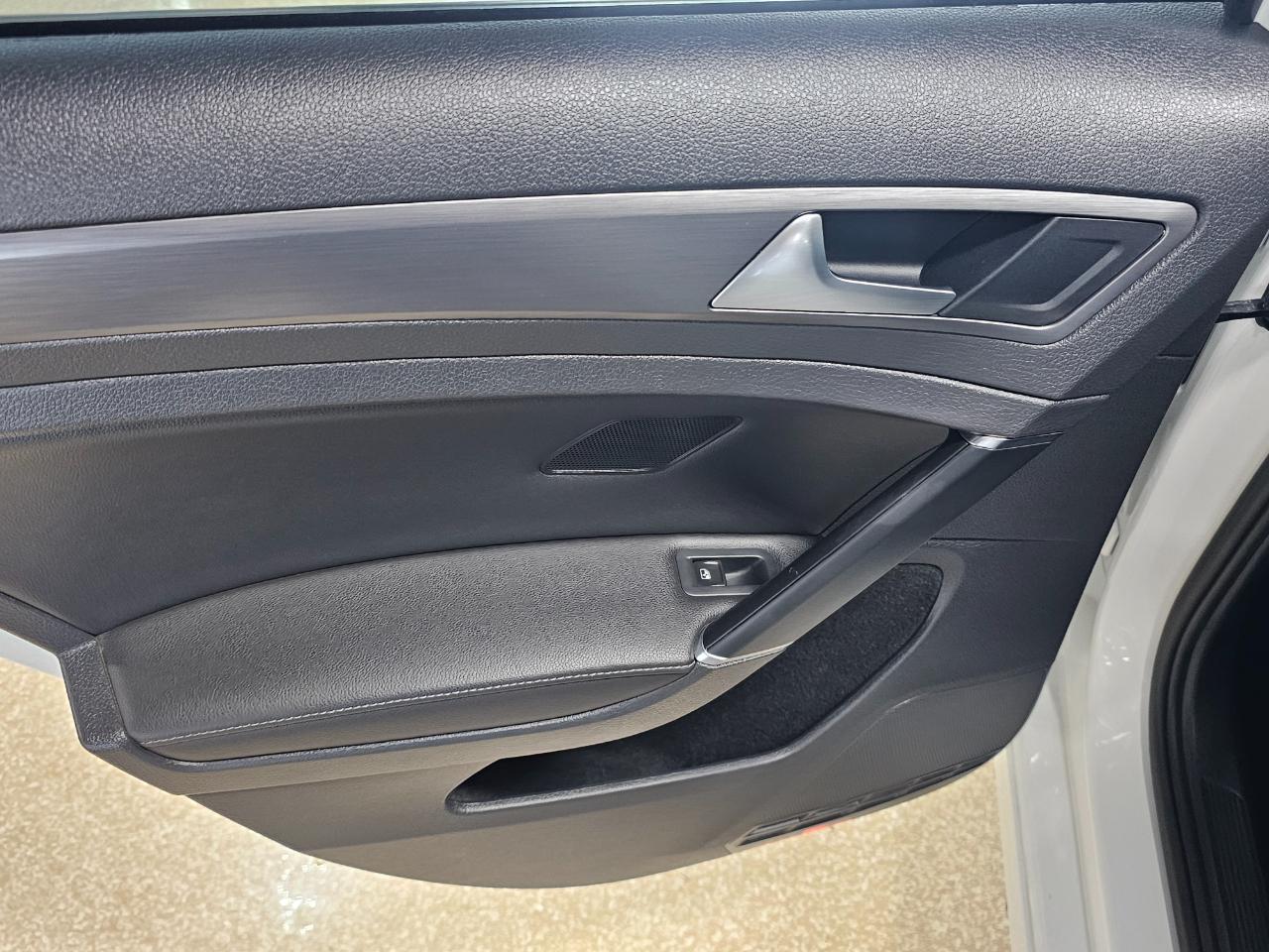 Volkswagen Golf 1.8T S Auto 2018