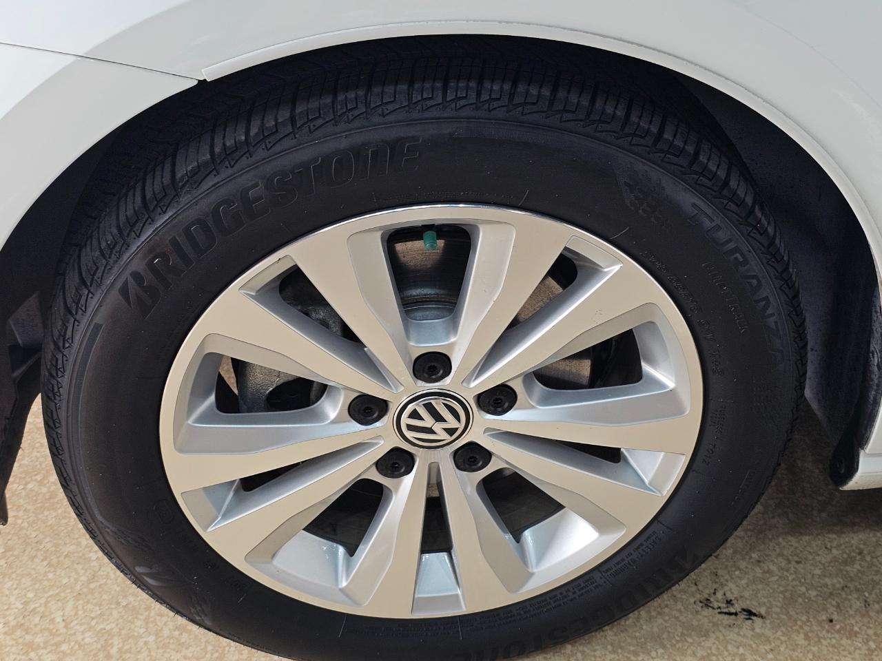 Volkswagen Golf 1.8T S Auto 2018