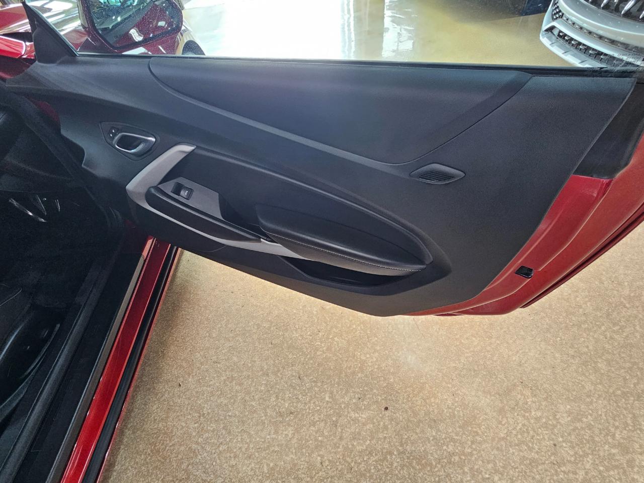 Chevrolet Camaro 2dr Cpe 2LT 2019