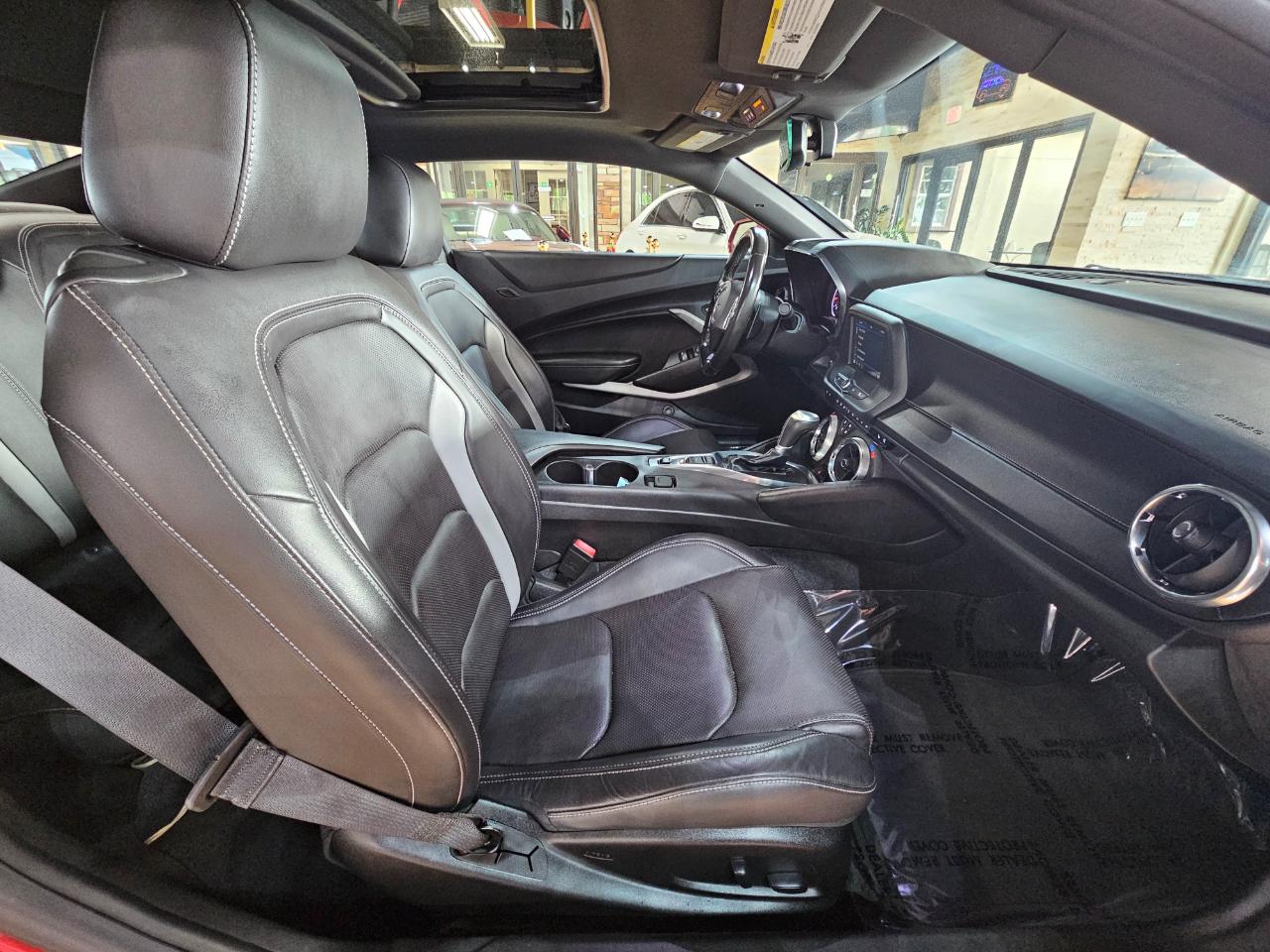 Chevrolet Camaro 2dr Cpe 2LT 2019