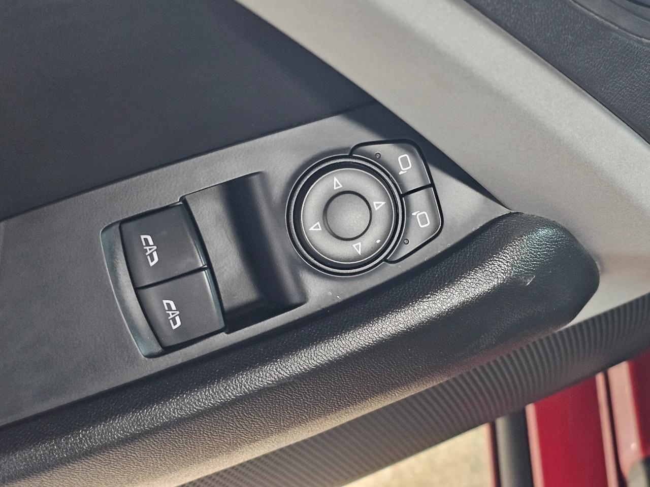 Chevrolet Camaro 2dr Cpe 2LT 2019