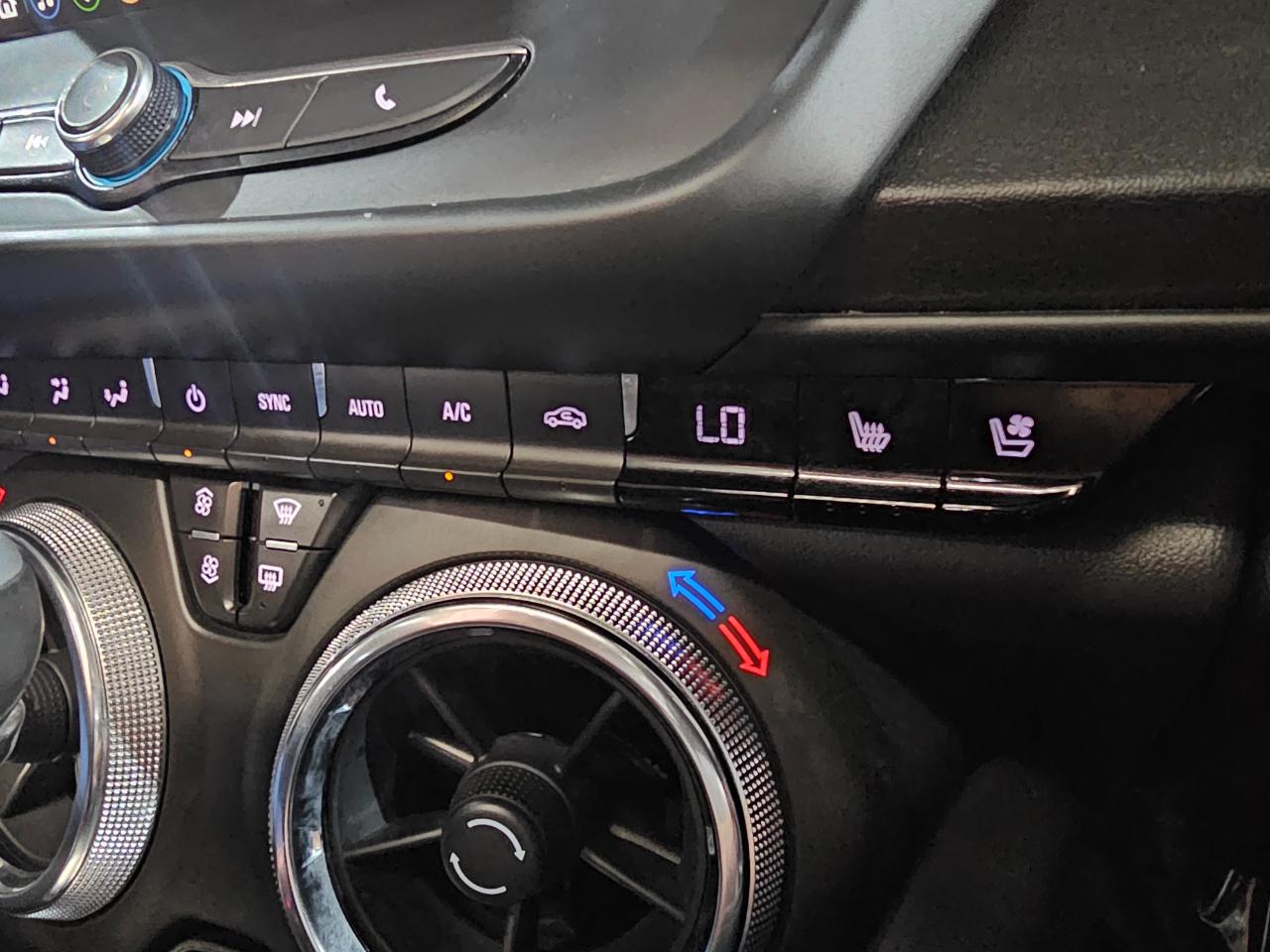 Chevrolet Camaro 2dr Cpe 2LT 2019