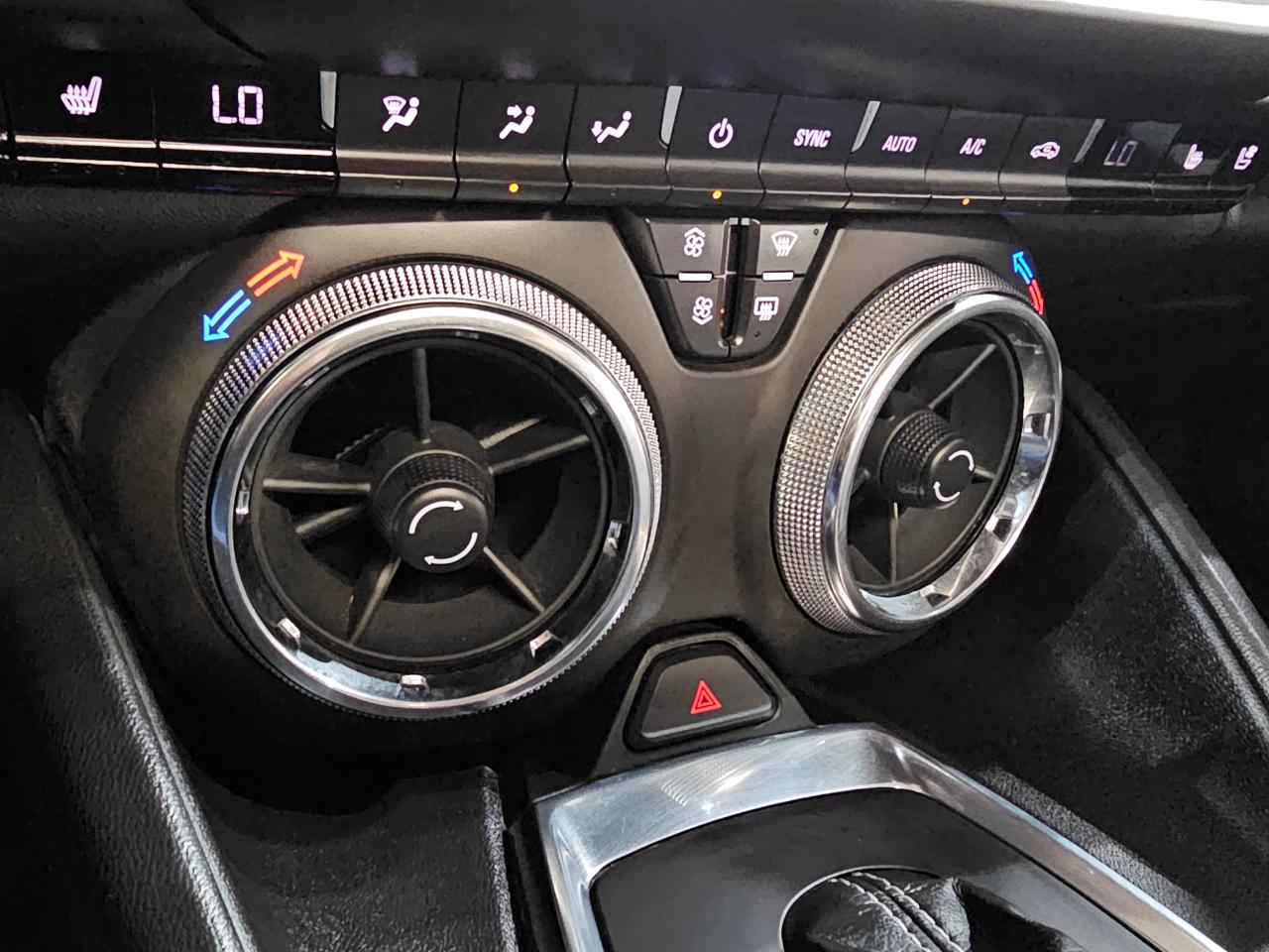 Chevrolet Camaro 2dr Cpe 2LT 2019