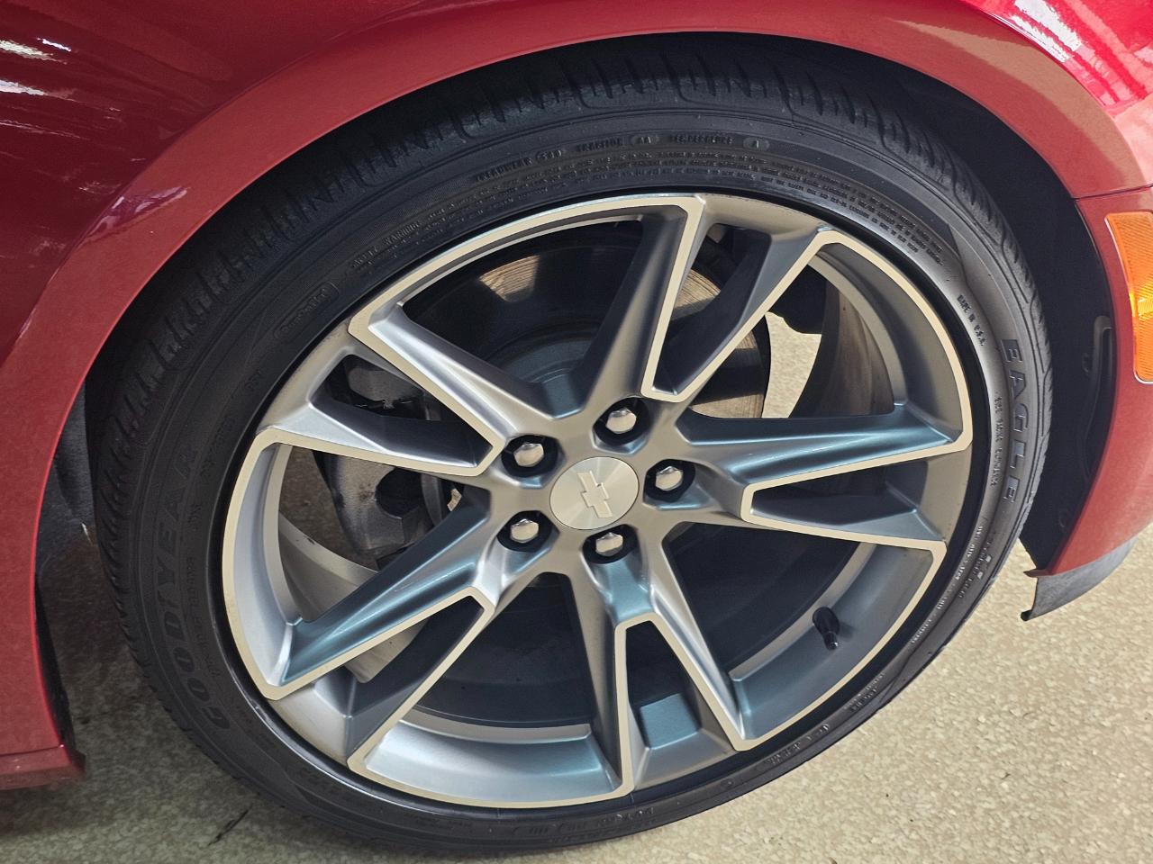 Chevrolet Camaro 2dr Cpe 2LT 2019