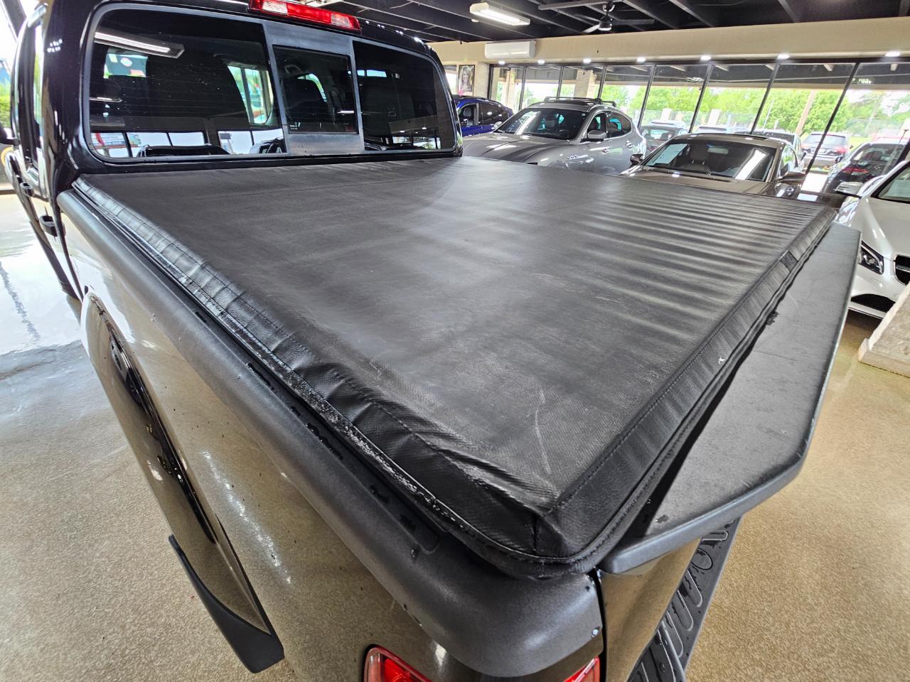 Nissan Frontier 4WD Crew Cab SWB Auto SV 2016